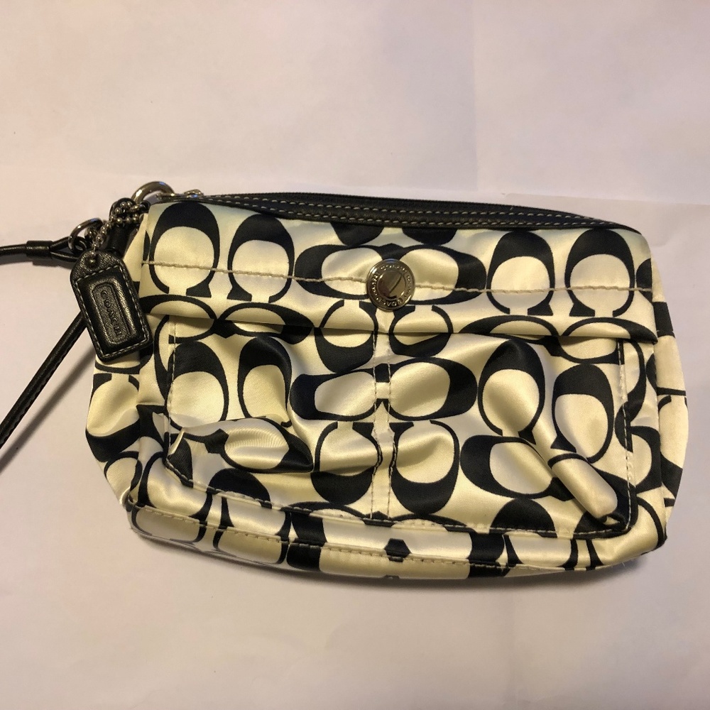 Coach Cream & Black Signature C Wristlet